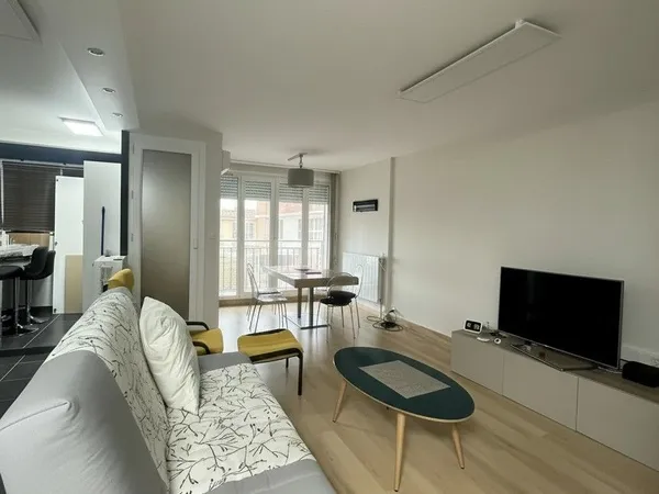 Appartement 4 pièces 74 m² 