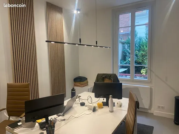 Bureaux 90 m² 