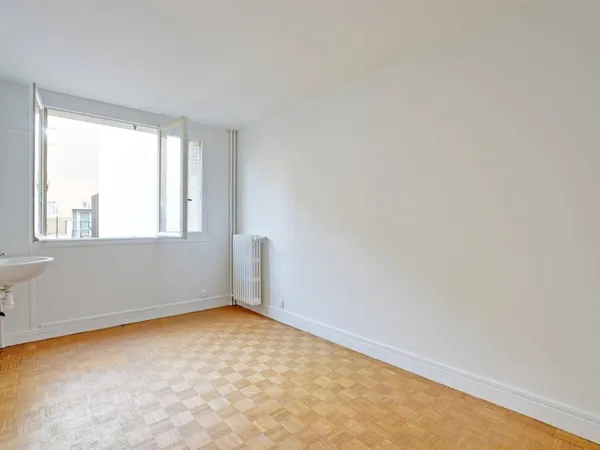 Appartement 1 pièce 11 m² 