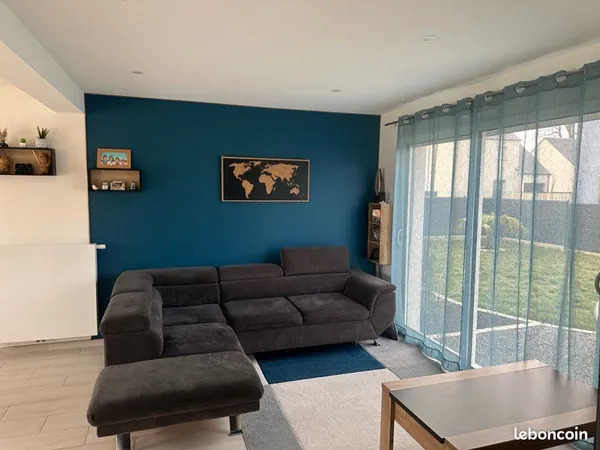 Maison récente 130m2 classe A - 5 chambres avec beau jardin et piscine - Garage 25m2 