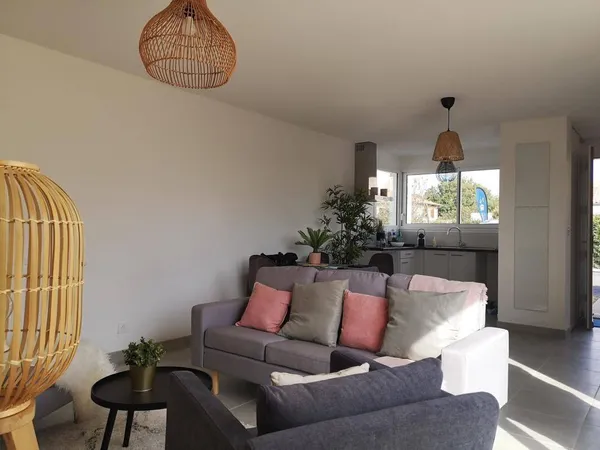 Maison de plain-pied 4 pièces 84 m² 