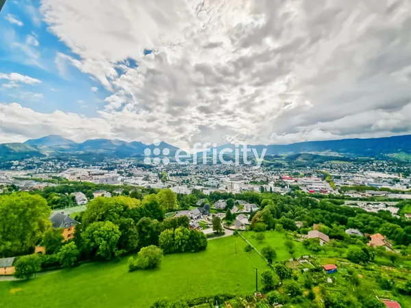 Appartement 7 pièces 103 m² 