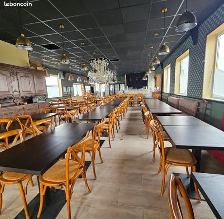 Local commercial 200 m² 