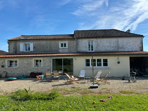 Loue maison - 245m² 