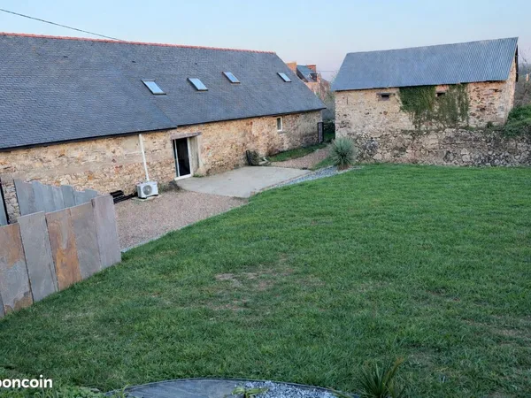 Longère rénovée 125 m² - Pierre apparente - Chauffage performant - Jardin & grand garage 
