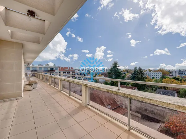 Appartement 6 pièces 160 m² 
