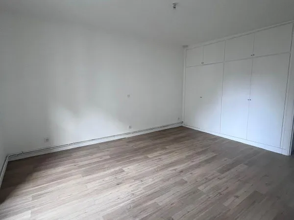 Beau 3 Pièces de 64m2 refait neuf 