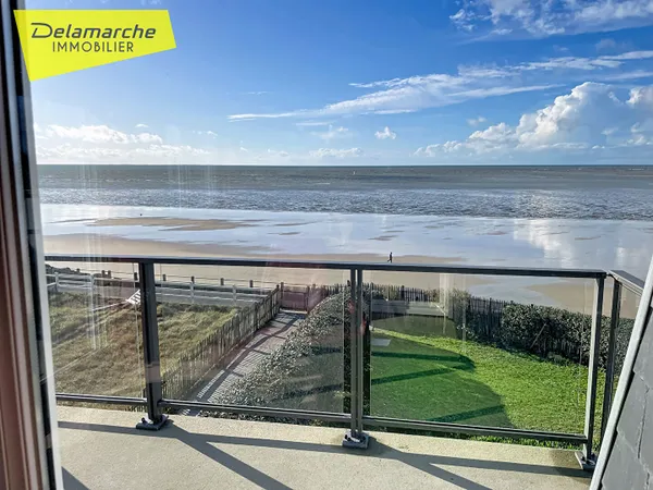 A vendre Ensemble immobilier Hauteville sur mer, front de mer ! 