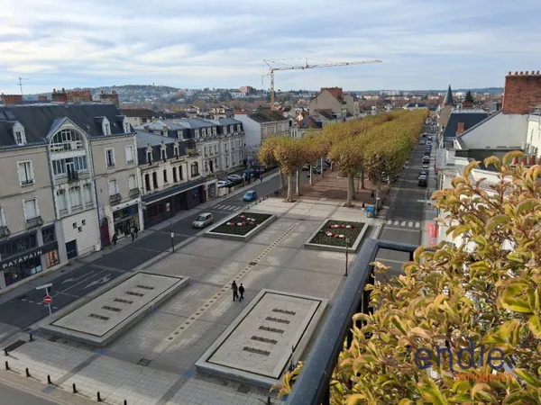 Appartement rénové 3 pièces 80 m² 