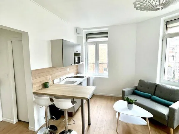 Studio 1 pièce 20 m² 