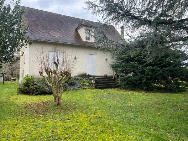Maison périgourdine 6 pièces 140 m² 
