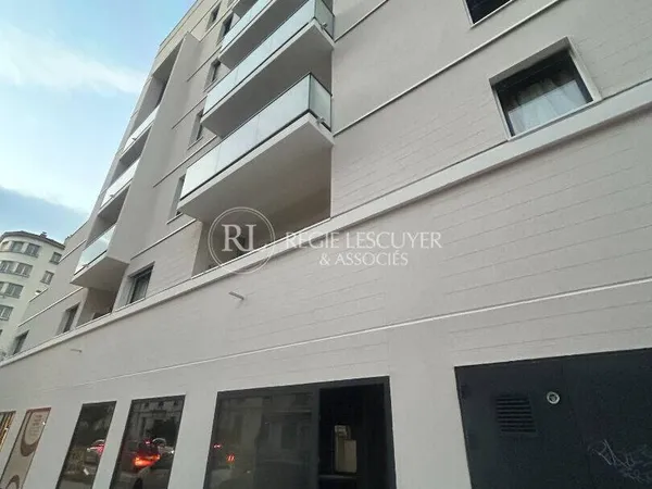 Local commercial 113 m² 