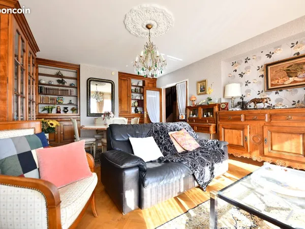 Duplex 5 pièces 103 m² 