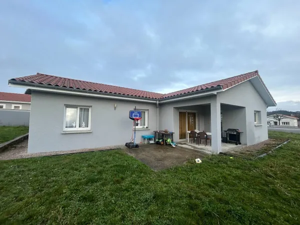 Maison de plain-pied 4 pièces 90 m² 