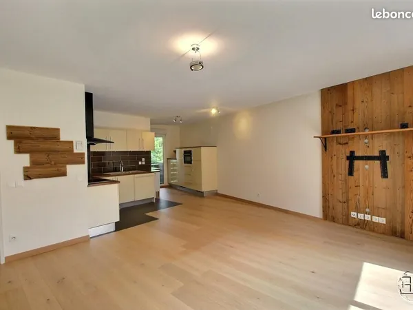 Appartement 4 pièces 81 m² 