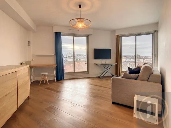 Studio 1 pièce 34 m² 