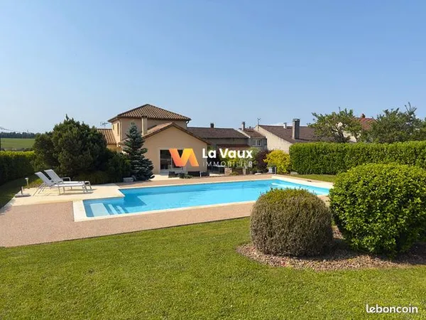 Maison 5 pièces 144 m² 