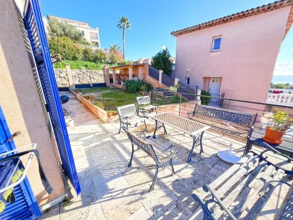 Maison de plain-pied 5 pièces 122 m² 
