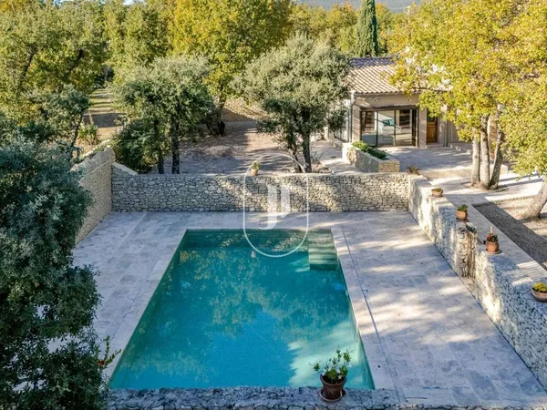 Villa 6 pièces 130 m² 