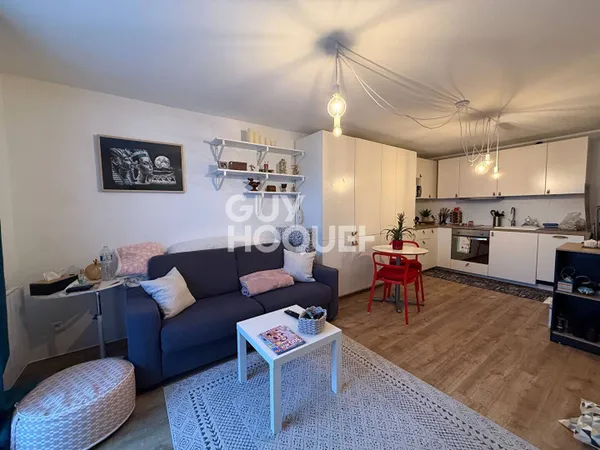 Studio 1 pièce 30 m² 