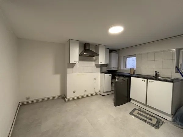 APPARTEMENT 2 PIECES HYPER CENTRE 