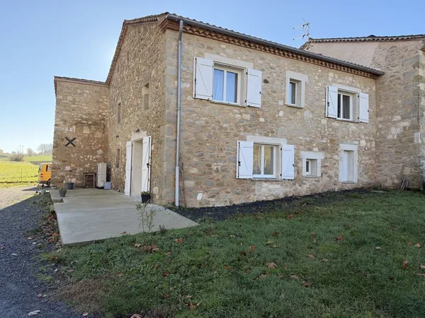 Maison Location Lautrec 6p 144m² 990€