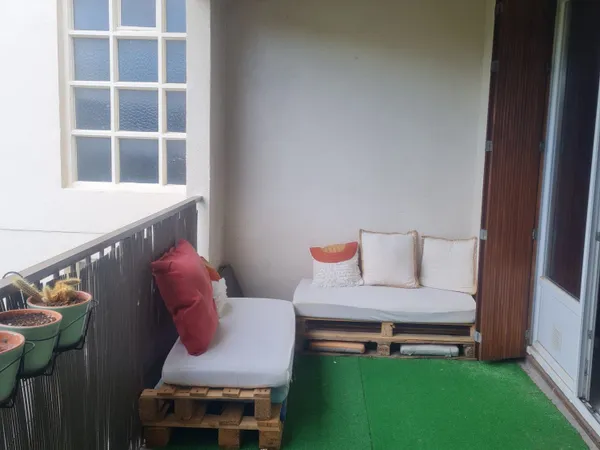 Location F1 de 23.70m² - Quartier Hôpitaux-Facultes -499€ C 