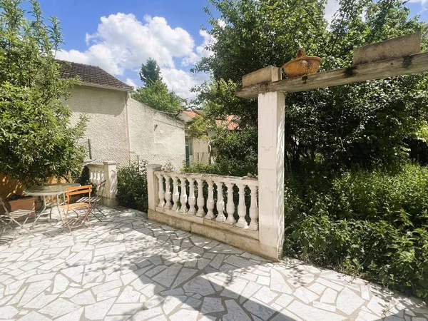 Maison 8 pièces 215 m² 