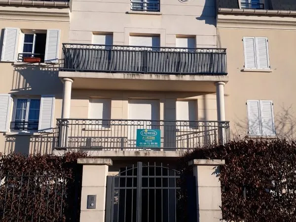 Appartement de type F2 de 46m2 avec balcon et place de parking 