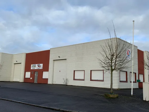 LOCAL D'ACTIVITE STE LUCE SUR LOIRE - NANTES EST 