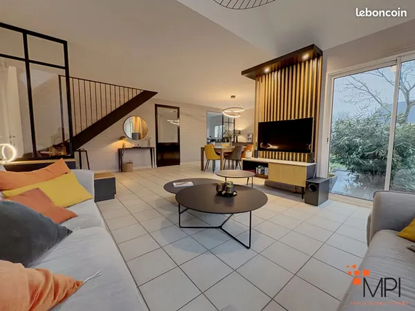 Maison 6 pièces 115 m² 