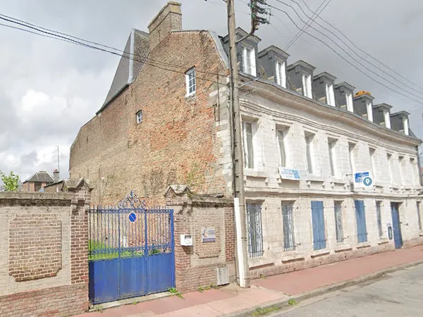 Maison 10 pièces 600 m² 