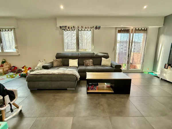 Appartement 4 pièces 77 m² 