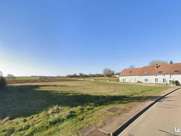 Terrain 1536 m² Lantages 