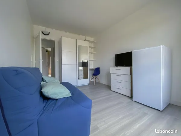 Chambre 7 pièces 10 m² 