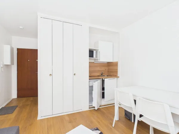 Appartement 1 pièce 16 m² 