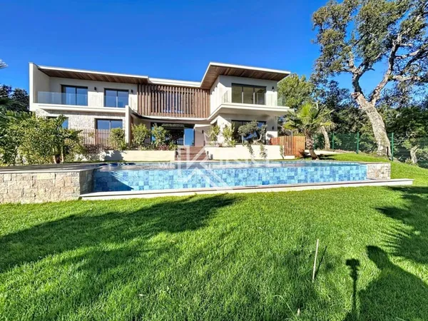 Saint Raphael Valescure, calme absolu, superbe villa 