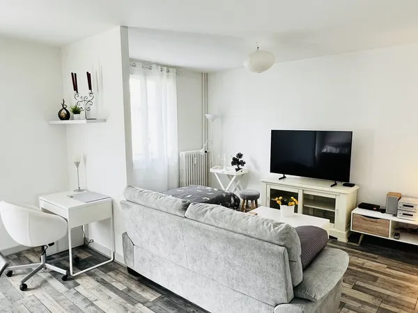 Appartement proche lycée Paul Constans 