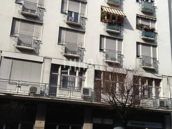 Immeuble 381 m² 