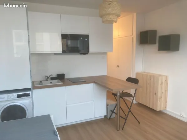 Studio meublé 17m² Orangerie - Conseil des Xv 
