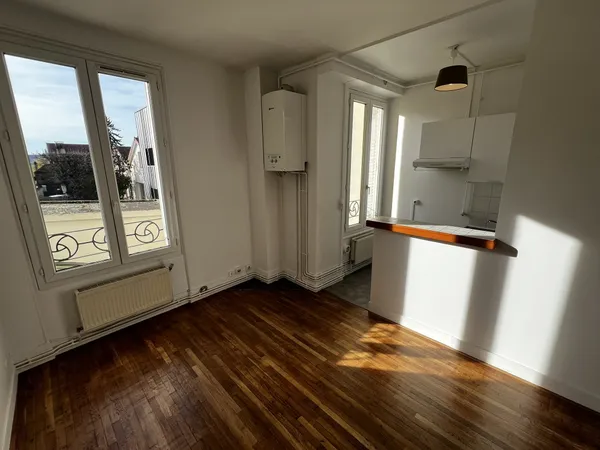 40 AVENUE FOCH - PARC ST MAUR - 400m RER et MAIRIE 