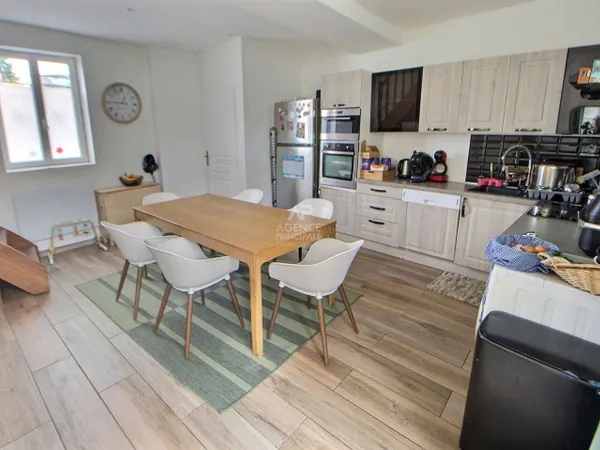 Maison 5 pièces 117 m² 