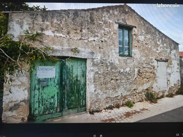 Chai en pierre Ars-en-Ré avec permis de construire 