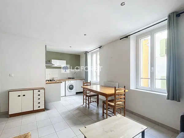 Studio 1 pièce 29 m² 