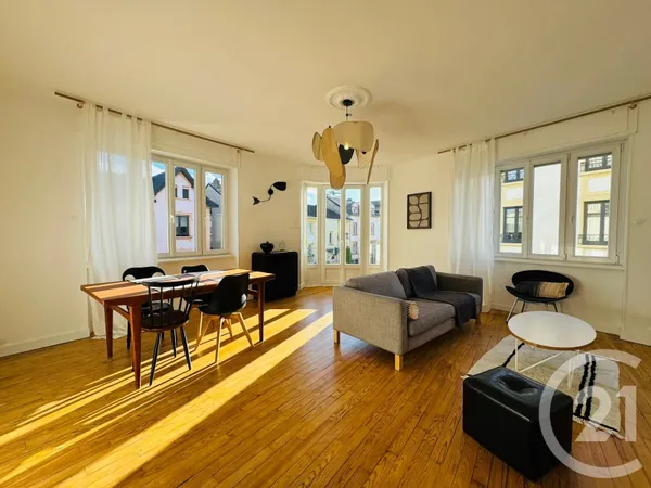 Appartement 3 pièces 82 m² 