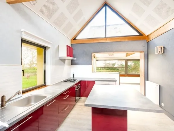 Contemporaine de 4 pièces principales 