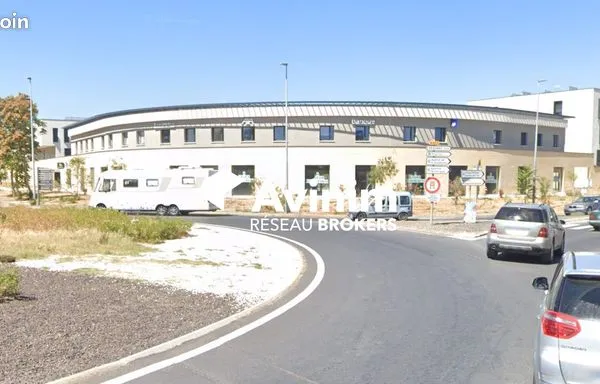 Local commercial 356 m² 
