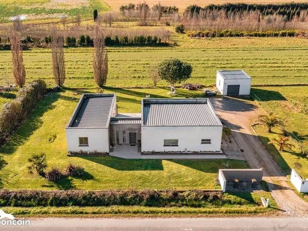 Villa 5 pièces 143 m² 