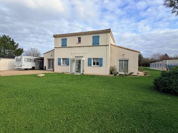 Maison 7 pièces 158 m² 