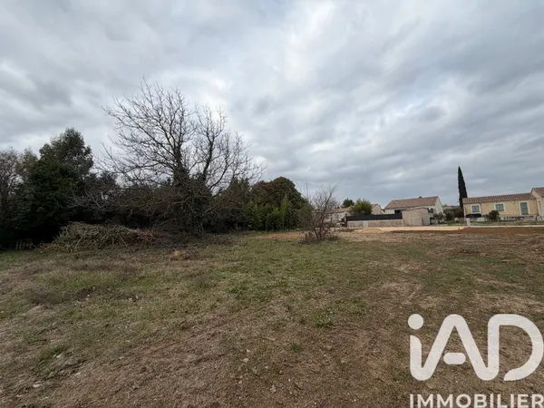 Terrain 816 m² 